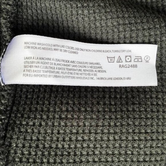 Urban Outfitters Black Waffle Knit Distressed Crop Top Raw Hem Pocket Grunge - Picture 7 of 9